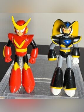 VTG 2004 Mega Man 3" Mini Figures Lot - Quick Man & Bass Jazwares Capcom